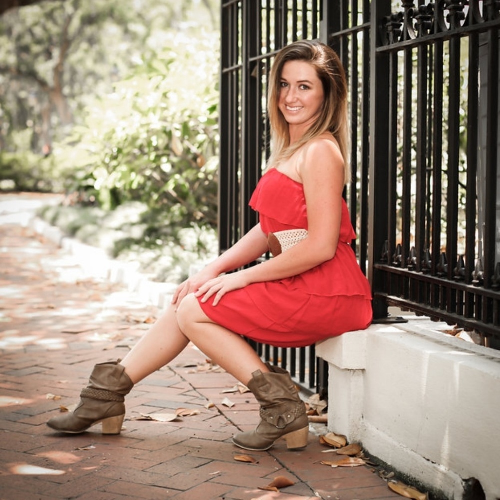 Meet your Posher, Hailey